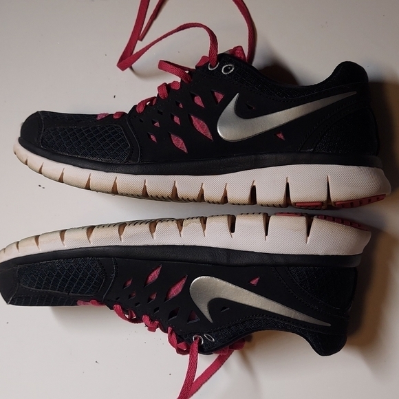 Nike Flex 2013 Running Sneakers Shoes Black and Pink Size 9.5 - Picture 6 of 10